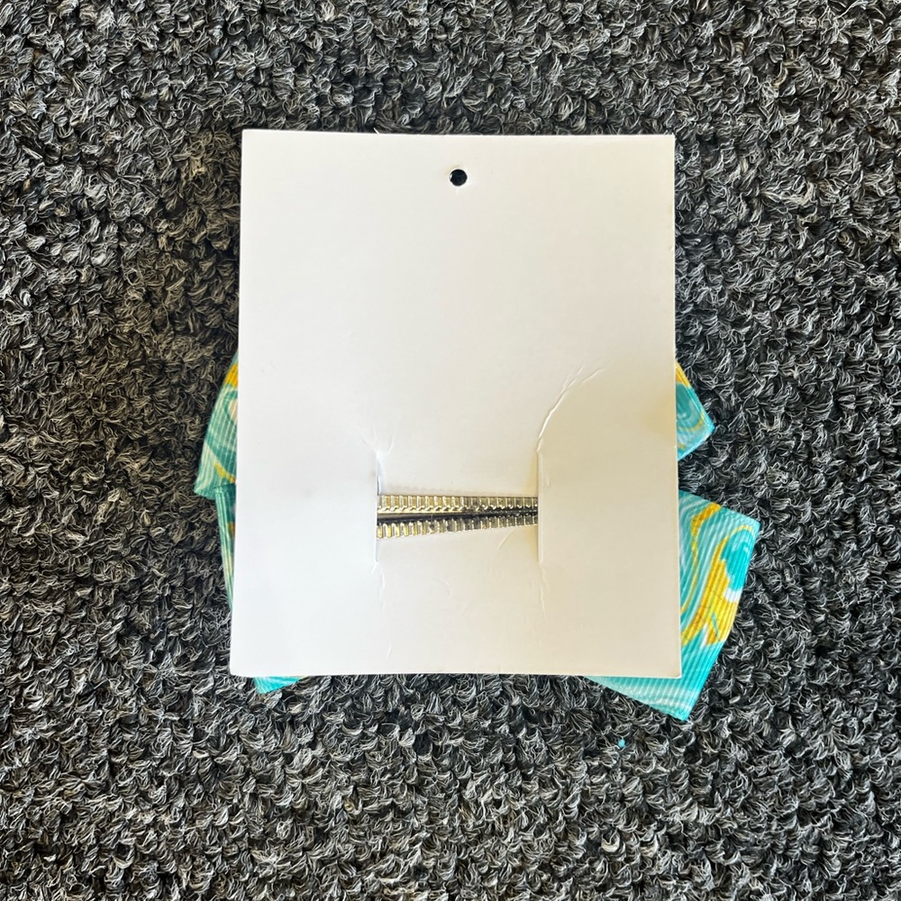 Hair Clips - Picture 10 of 12